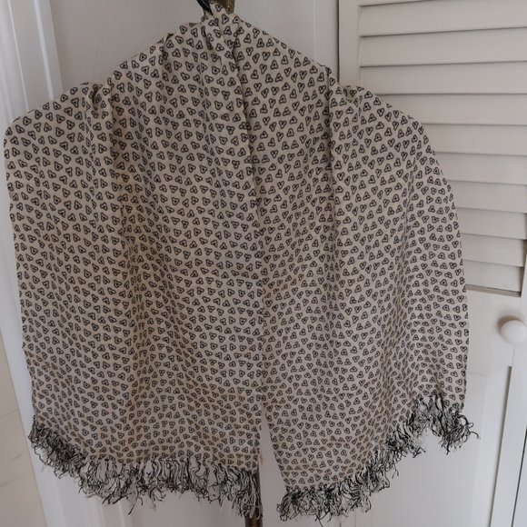 VINTAGE black and white silk scarf - Picture 1 of 3